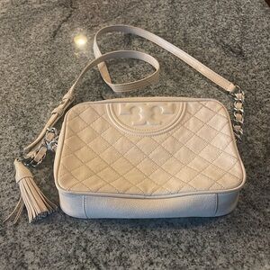 NWOT Tory Burch Fleming Crossbody Bag